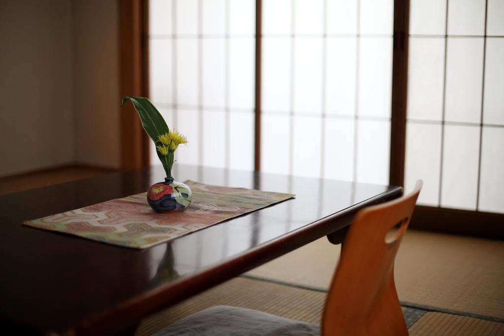 Tsukasaya Ryokan Tsuruoka Exterior foto